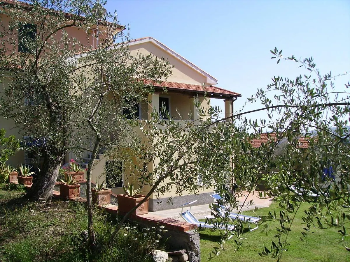 Agriturismo Il Monticello Sarzana Alloggio per agriturismo